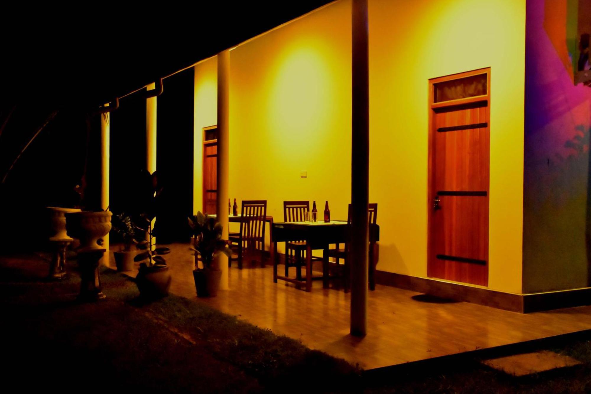 Lake Forest Lodge Udawalawe Dış mekan fotoğraf
